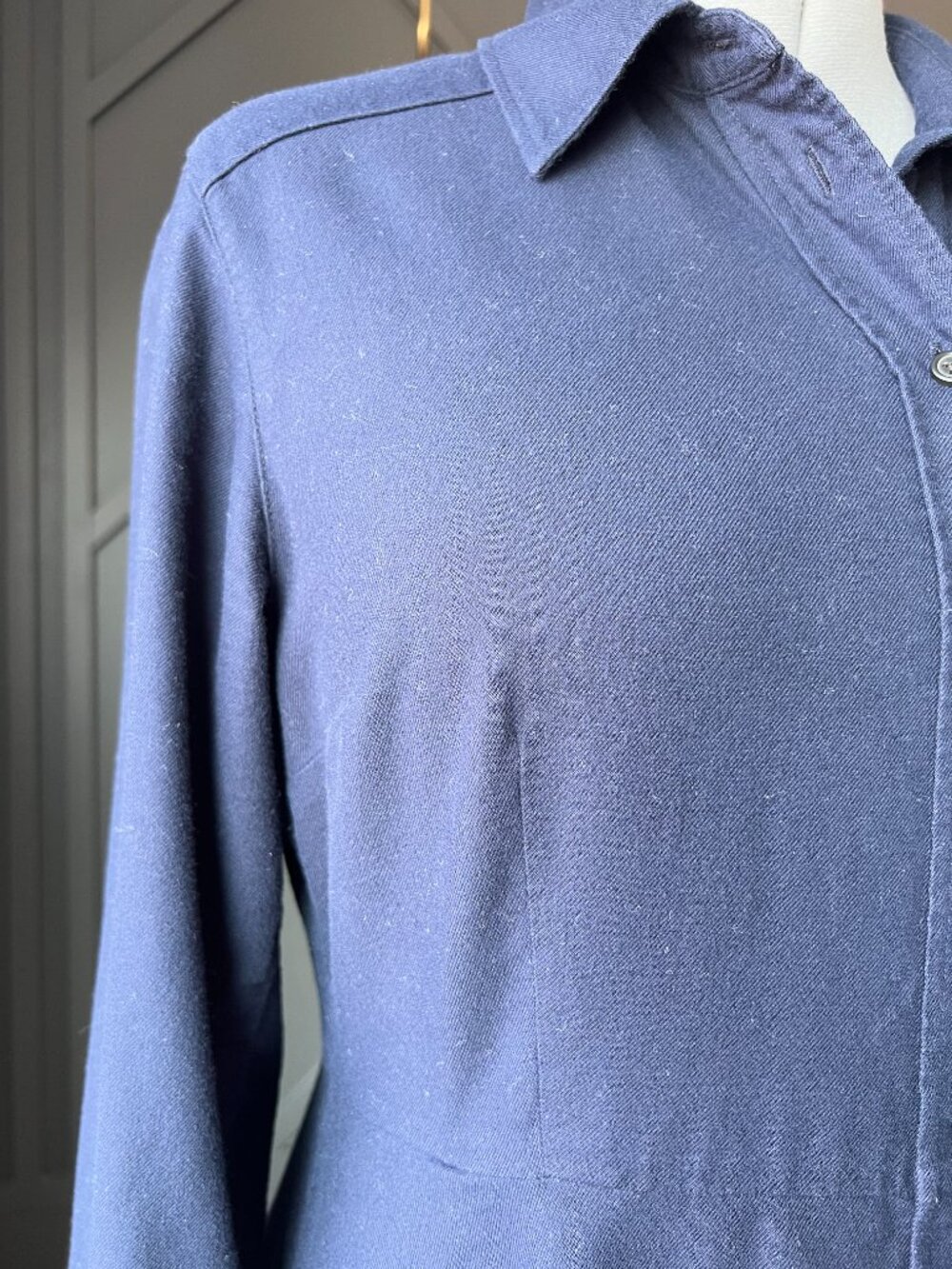Uniqlo long-sleeve A-line shirt dress in navy - Picture 7 of 14